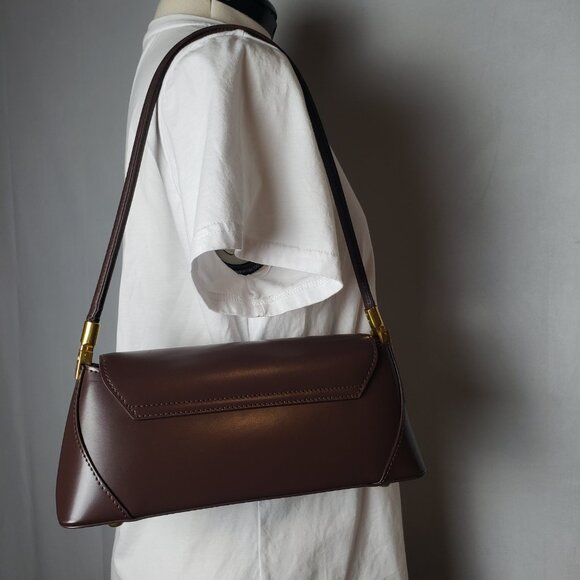 Tomato Potato Baguette Style Shoulder Handbag Brown with Gold Accents 11"x5"x4" - Picture 4 of 14